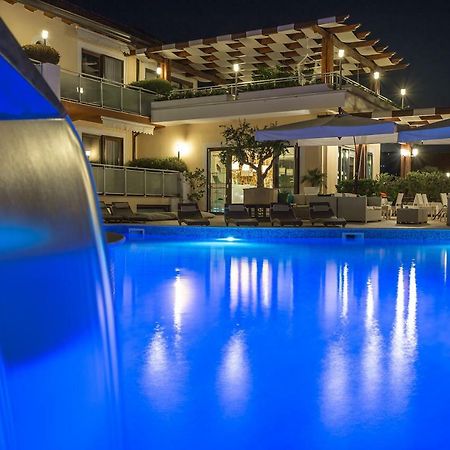 Hotel Porta Rosa 아셰아 외부 사진