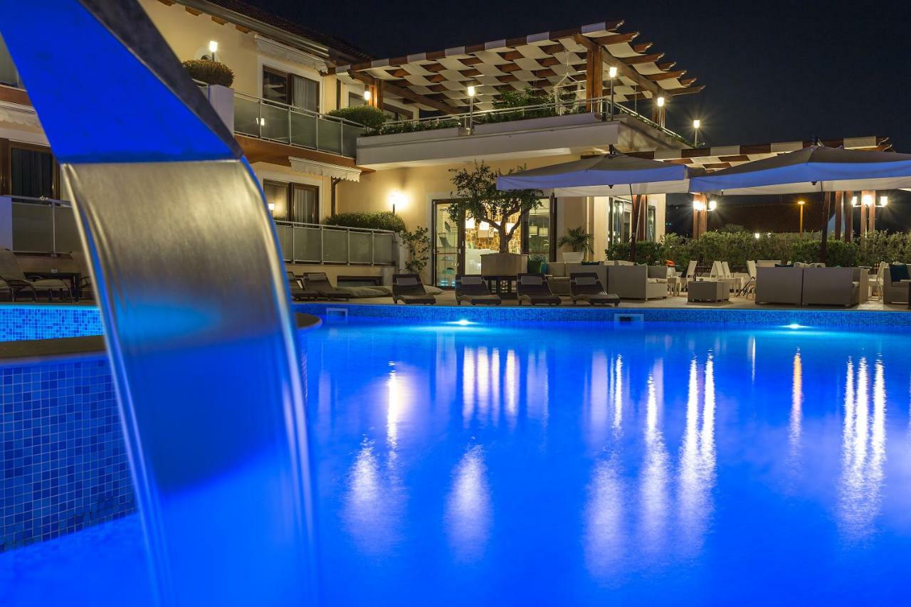Hotel Porta Rosa 아셰아 외부 사진
