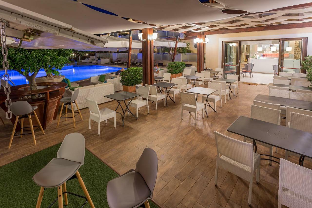Hotel Porta Rosa 아셰아 외부 사진