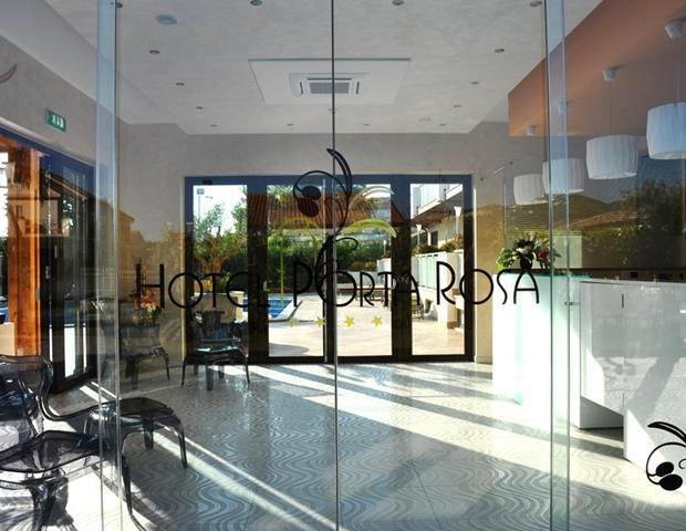 Hotel Porta Rosa 아셰아 외부 사진